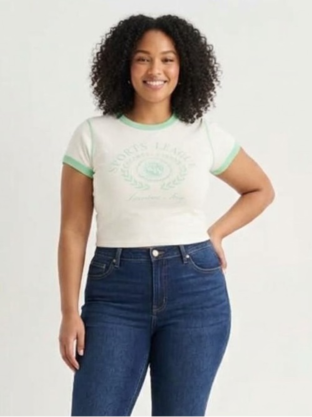 Arizona Jean Company White Classic Fit. Tee with Trim